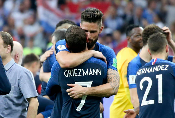 凭借他们的 凭借他们的